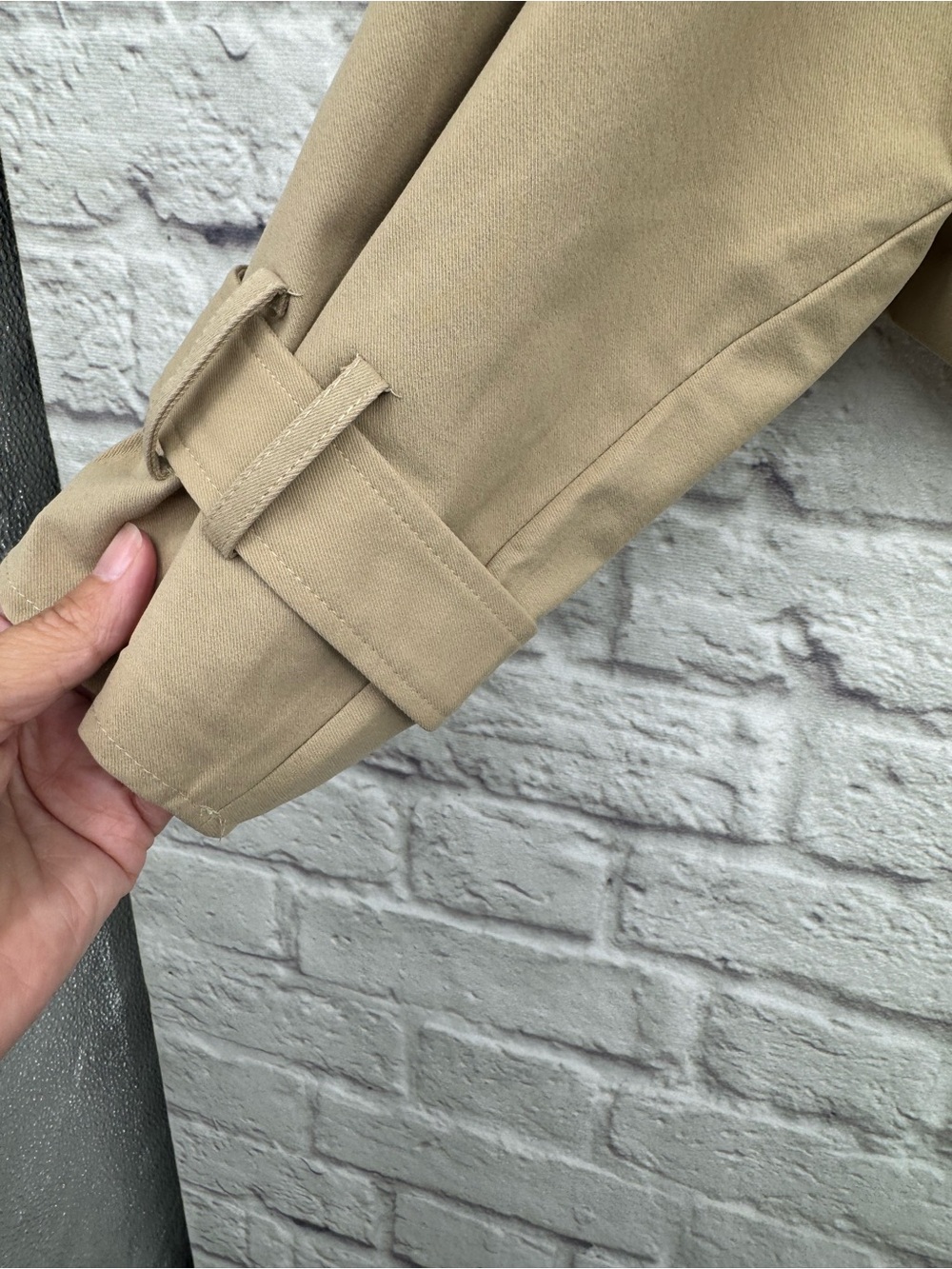 House of Harlow 1960 Cropped Cape Trench Jacket One Size Beige Minimalist Modern - Picture 5 of 13